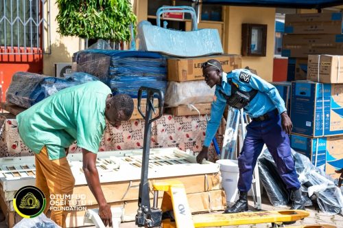Asanteman-UK-Manhyia-Hospital-Donation-3